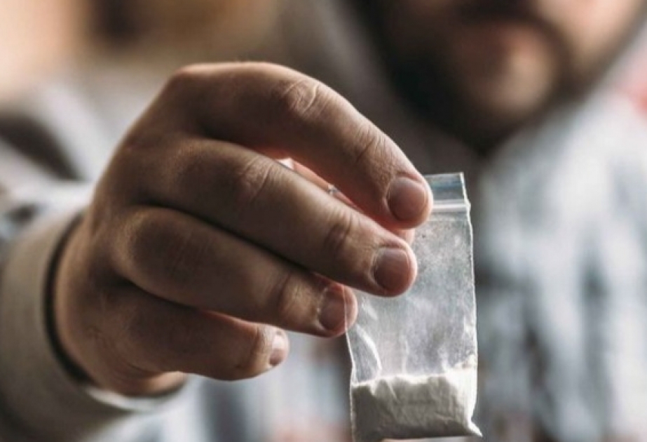 Sumqayıt sakinindən heroin və tapança aşkar olunaraq götürülüb