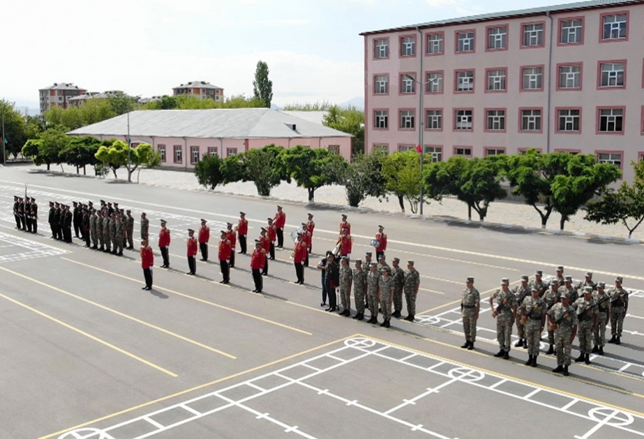 Əlahiddə Ümumqoşun Orduda növbəti “Zabit hazırlığı kursu”nun buraxılış mərasimi keçirilib VİDEO