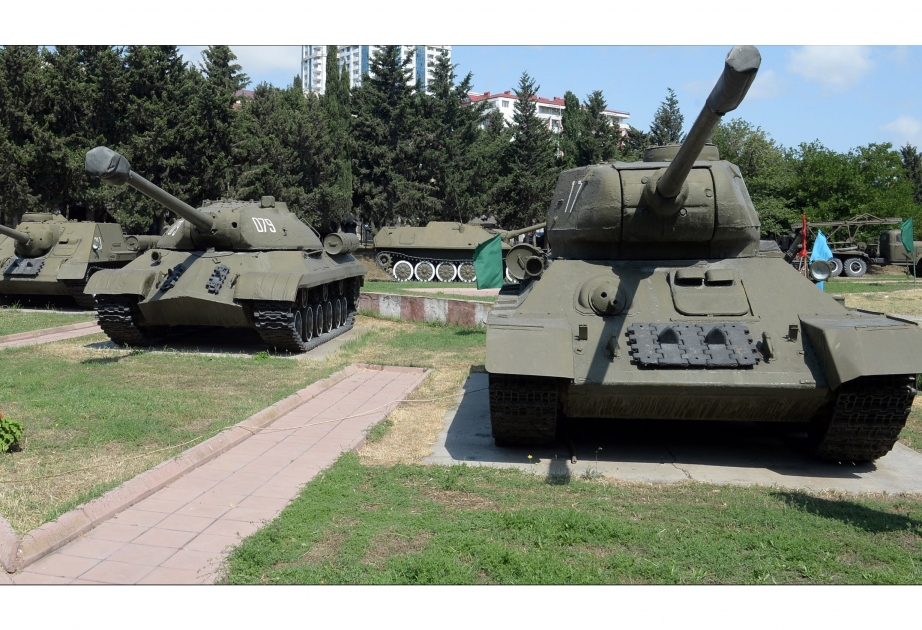 Hərb Tarixi Muzeyinin açıq səma altındakı ekspozisiyasında 130-a yaxın texnika nümayiş olunur