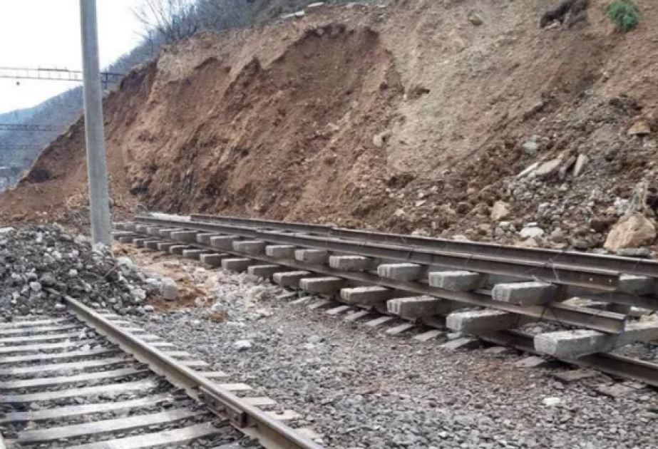 Gürcüstanda baş vermiş torpaq sürüşməsi bir nəfərin həyatına son qoyub