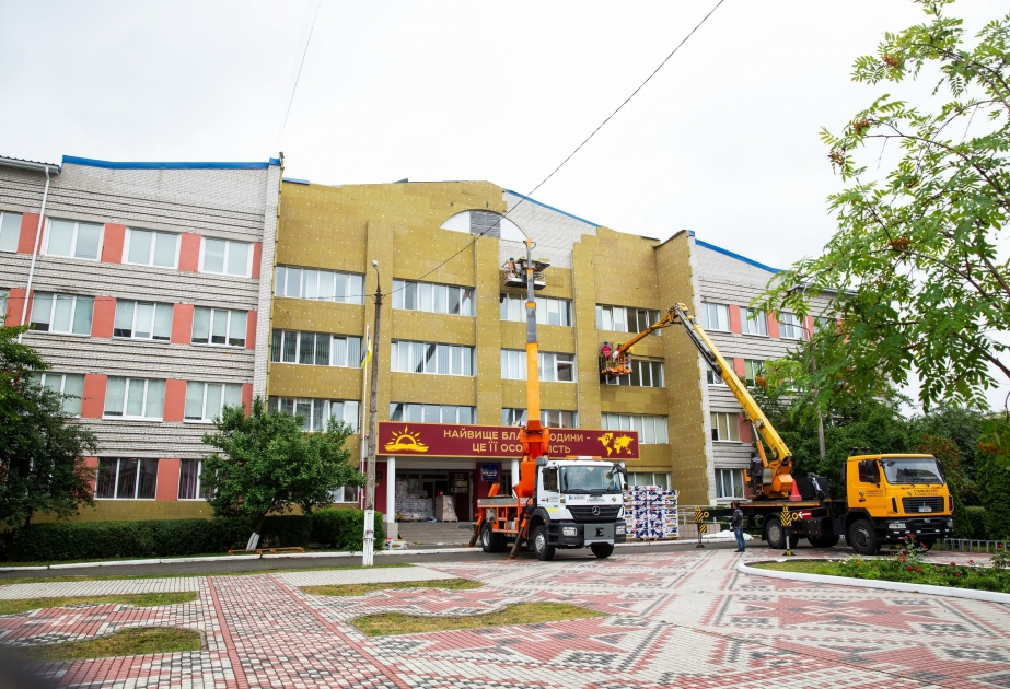 Еще один вклад Азербайджанского государства в среднюю школу имени академика Зарифы Алиевой в Ирпене