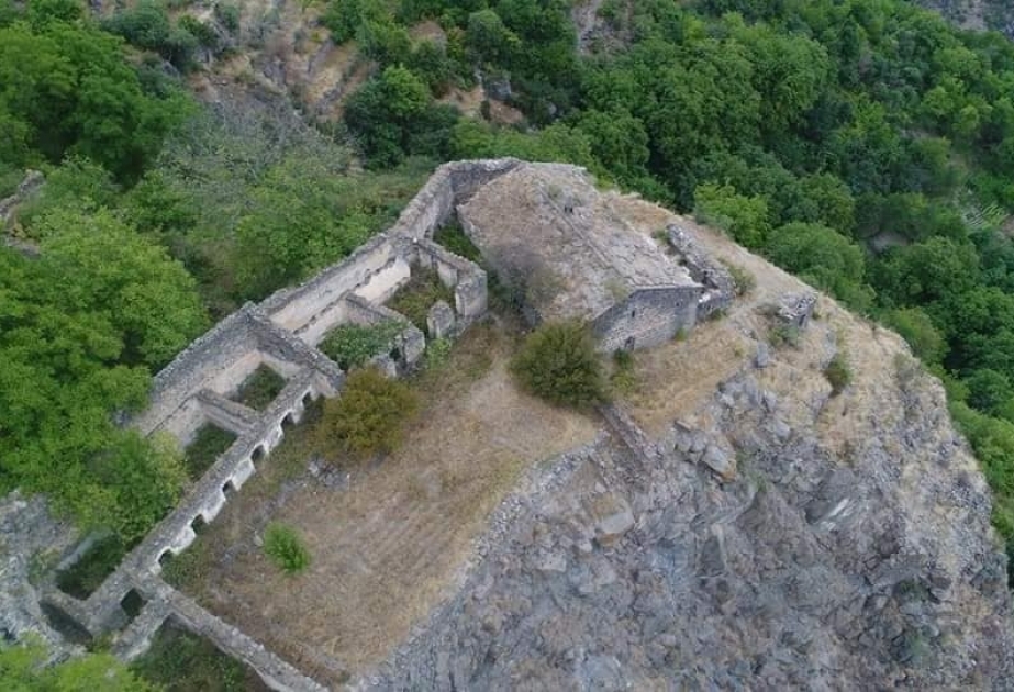 Ermənistanda dağıdılan Azərbaycan mədəni irsi - Şinuayr kəndi