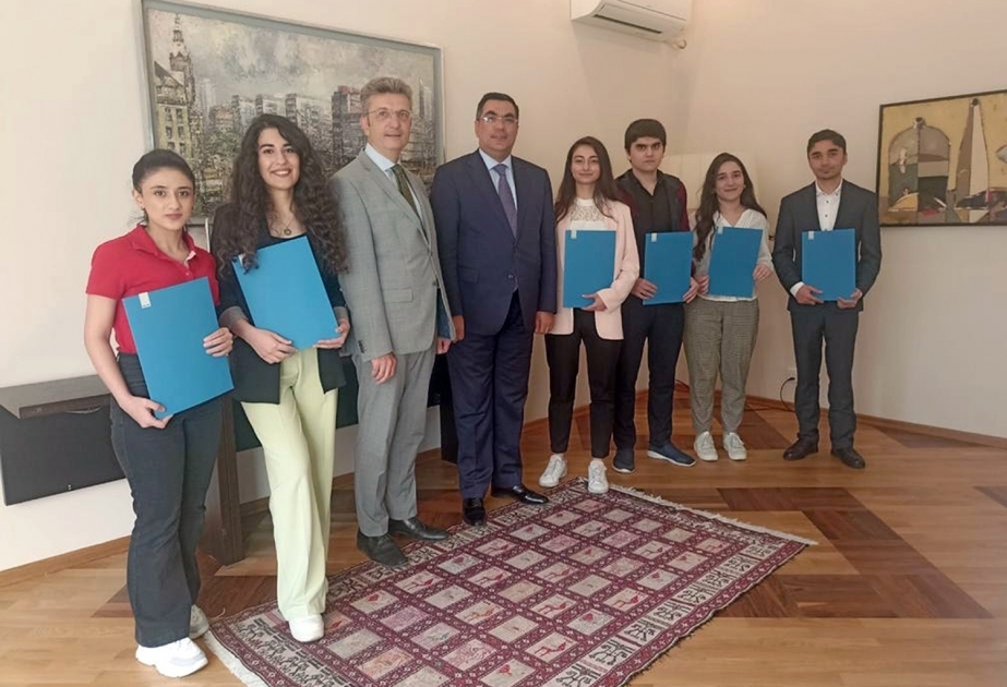 Seven students of Baku Higher Oil School awarded scholarships from German government