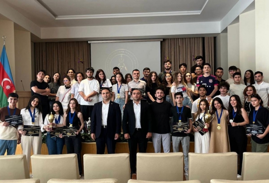 AzMİU-da “Qızıl dövr” adlanan debat turnirinin final mərhələsi keçirilib