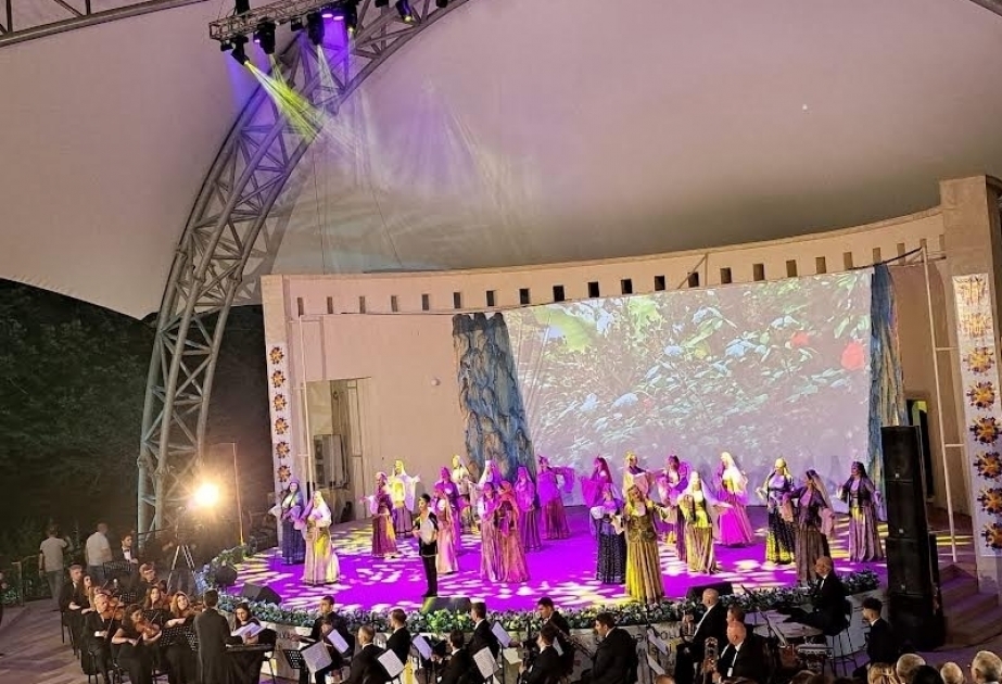 XII Şəki “İpək Yolu” Beynəlxalq musiqi festivalı qədim Şəkinin tarixində yeni parlaq səhifədir