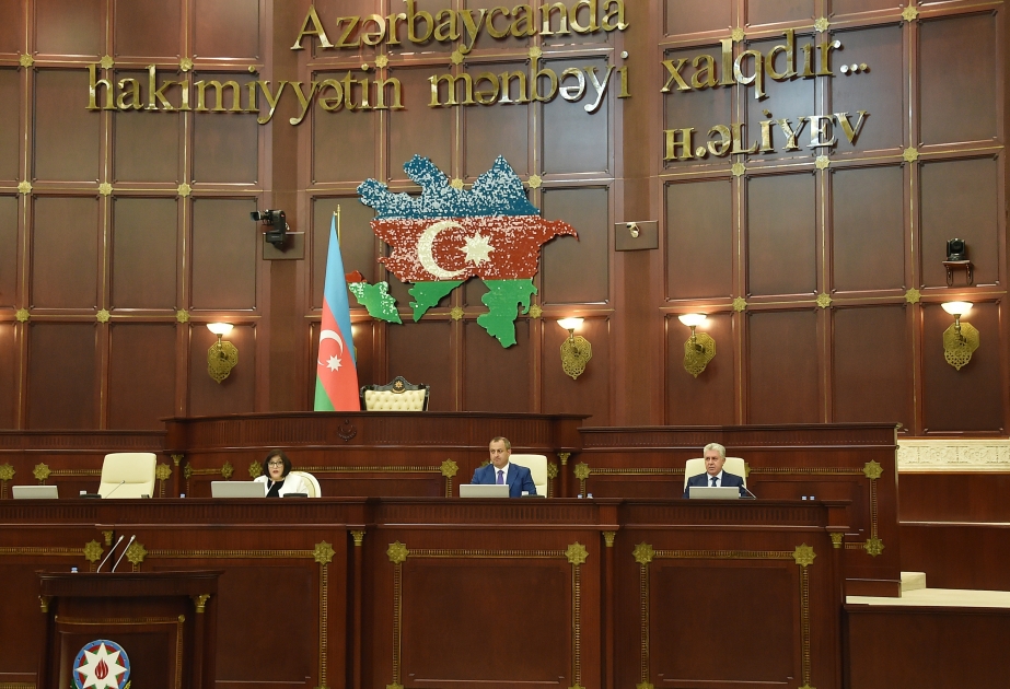 Milli Məclisin plenar iclasında 49 məsələ müzakirə olunub