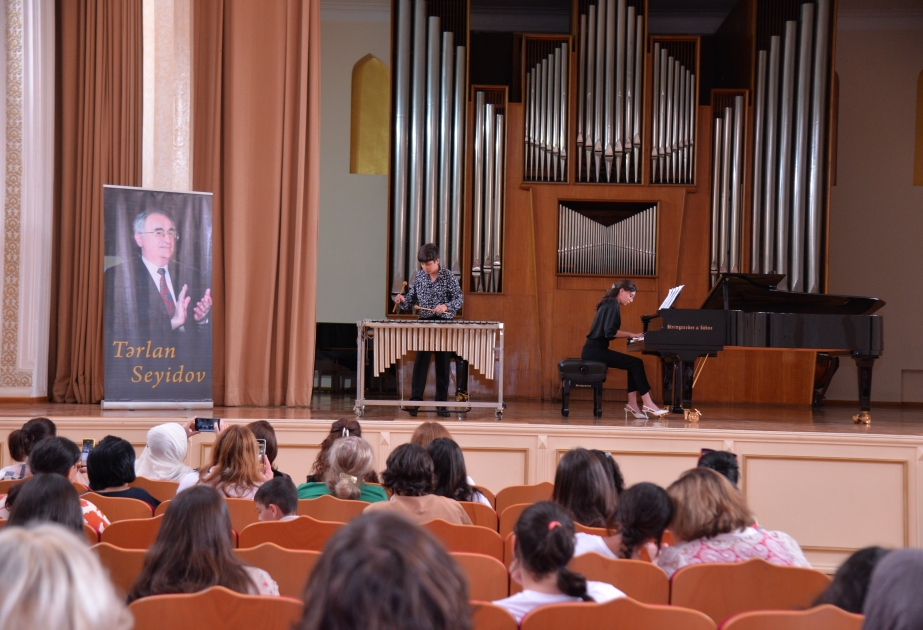 Bakı Musiqi Akademiyası Orta ixtisas musiqi məktəb-studiyasının hesabat konserti olub