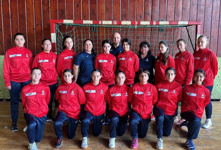 Həndbolçularımız Avropa çempionatına Tbilisidə hazırlaşırlar