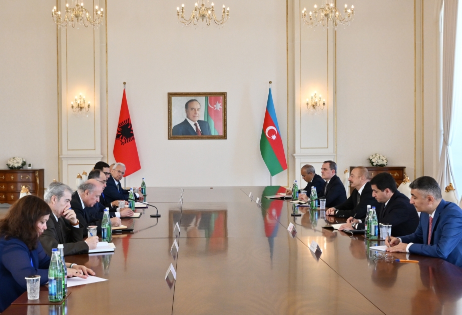 Präsident Ilham Aliyev: Politischer Dialog auf hoher Ebene zwischen Aserbaidschan und Albanien weist sehr gute Dynamik auf