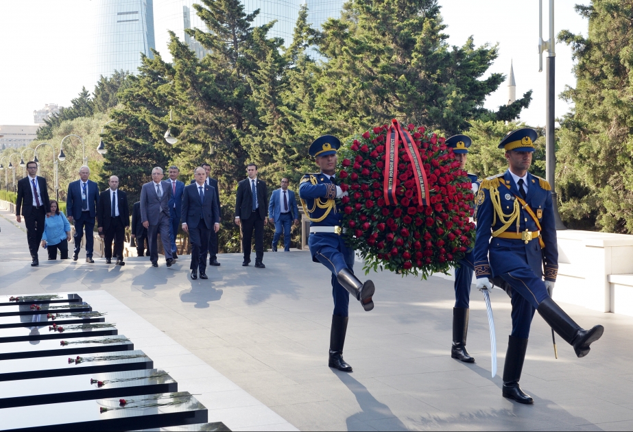 Präsident Bajram Begaj besucht Märtyrerallee
