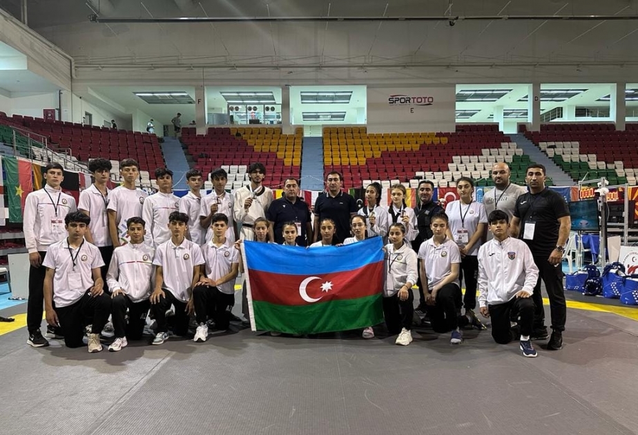 Gənc taekvondoçularımız açıq Türkiyə çempionatında dörd medal qazanıblar