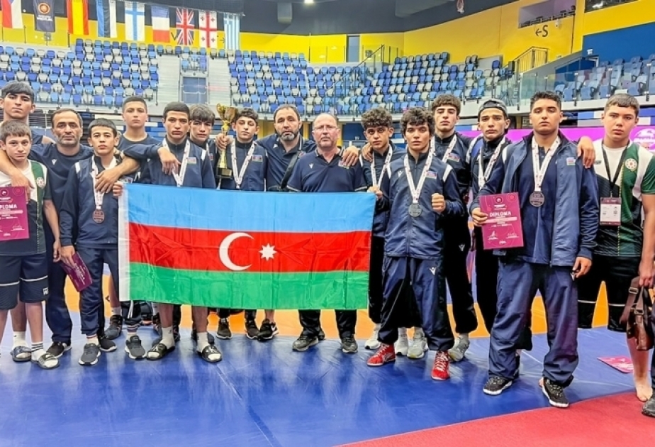 Азербайджанские борцы установили рекорд в Венгрии
