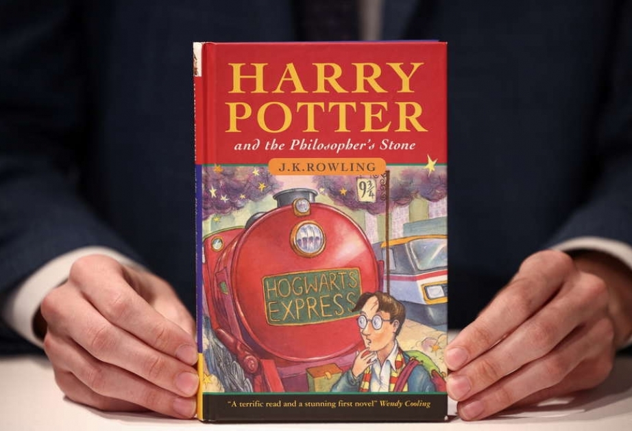 Первое издание книги о Гарри Поттере продали на аукционе за 13,5 тыс. долларов