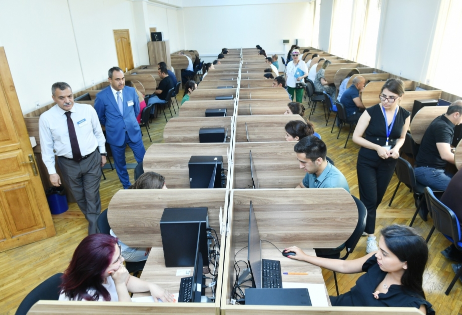 Ədliyyə orqanlarına qulluğa qəbulla bağlı növbəti test imtahanı keçirilib