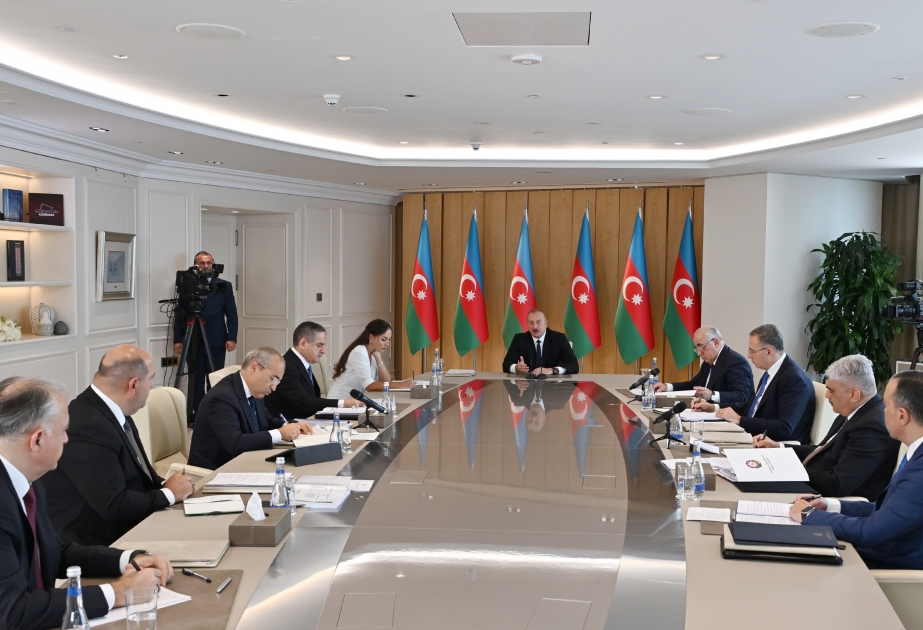 الرئيس إلهام علييف: تخطيط إعادة بناء 100 منطقة سكنية في المرحلة الأولى من برنامج العودة الكبيرة