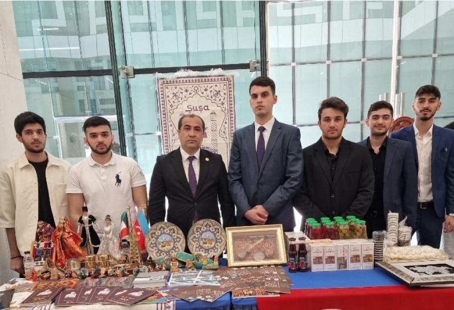 Küveyt Dövlət Universitetində açılan sərgidə Azərbaycan stendi qurulub
