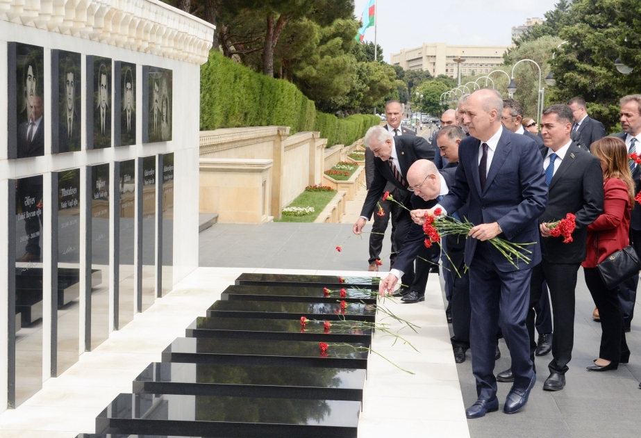 Türkiye’s GNAT Speaker pays respect to Azerbaijani martyrs