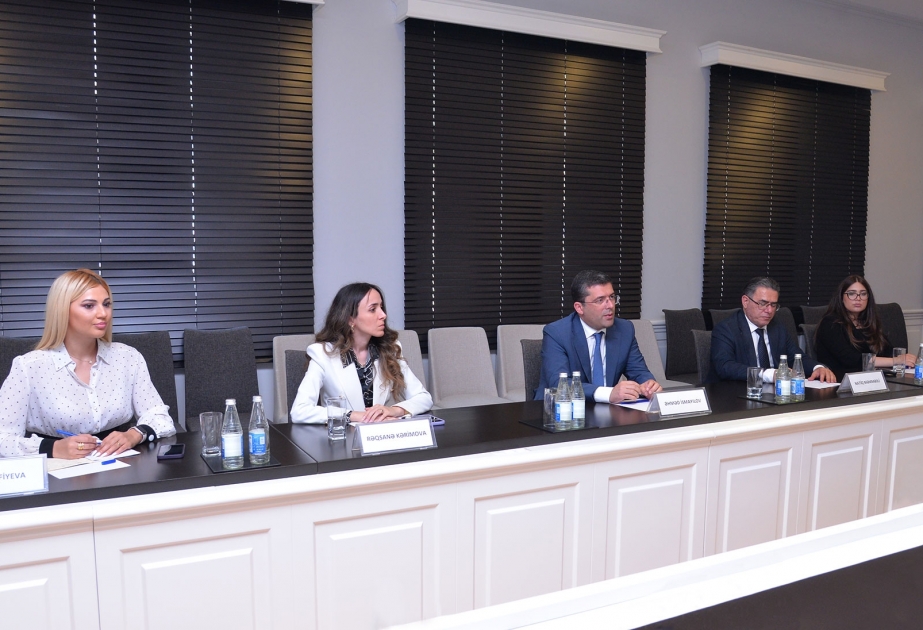 Media savadlılığının artırılması ilə bağlı görüş keçirilib
