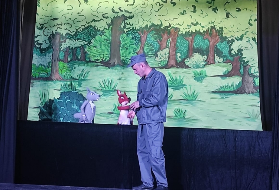 Qax Dövlət Kukla Teatrı uşaqlara yeni tamaşa təqdim edib