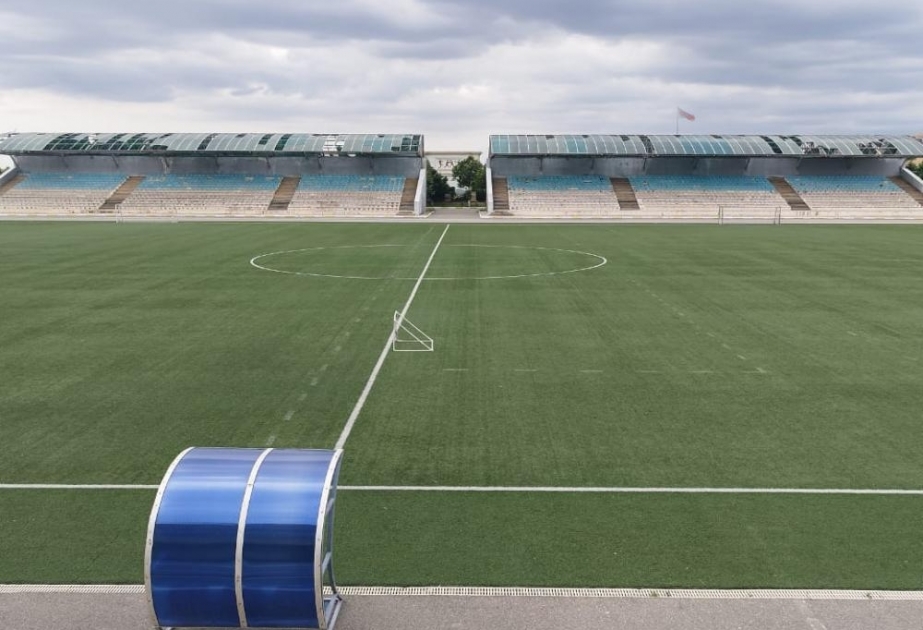 Ağsu və Yevlaxda stadionlara baxış keçirilib