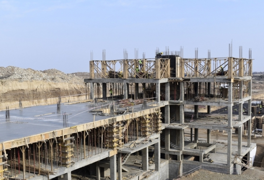 El Representante Especial habló sobre las próximas obras de infraestructura social en la Región Económica de Karabaj