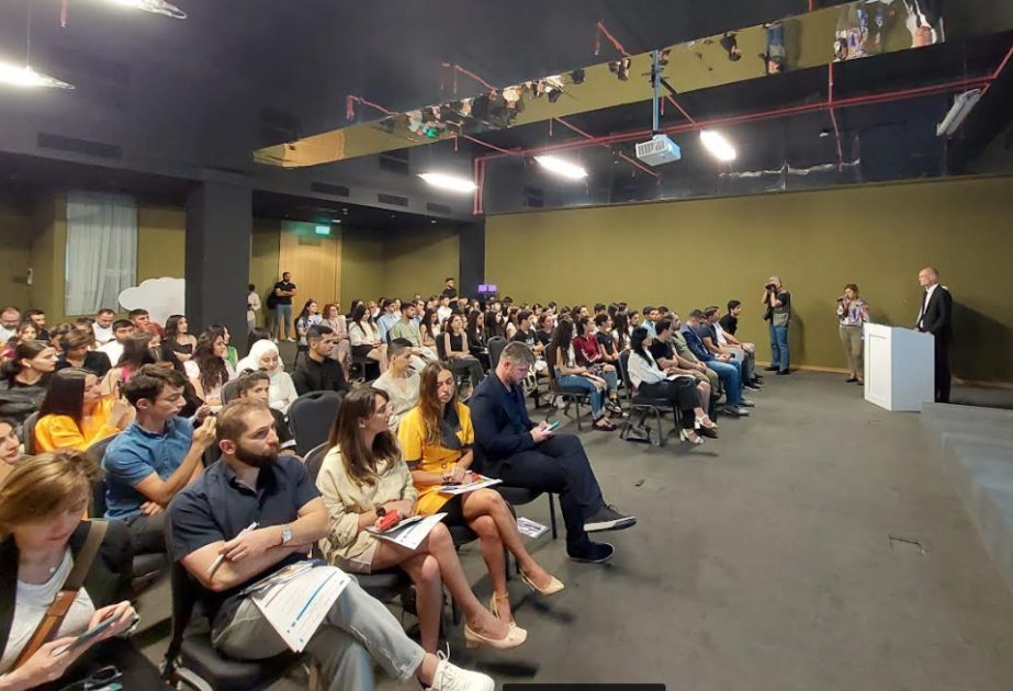 Gürcüstanda etnik azlıqları təmsil edən gənclərin Birinci forumu keçirilib