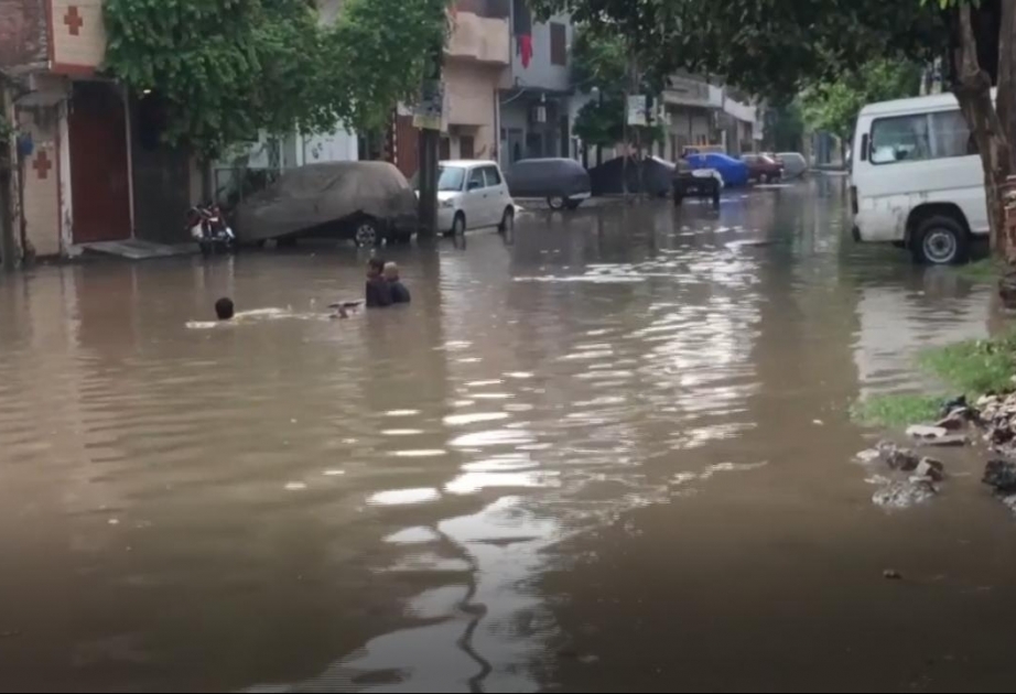 Pakistanda musson yağışları 90-dan çox insanın həyatına son qoyub