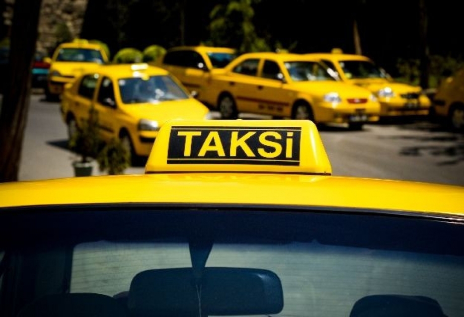 Taksi sifarişi operatorunun fəaliyyətinə icazənin verilməsi üçün üç min manat dövlət rüsumu müəyyən edilib