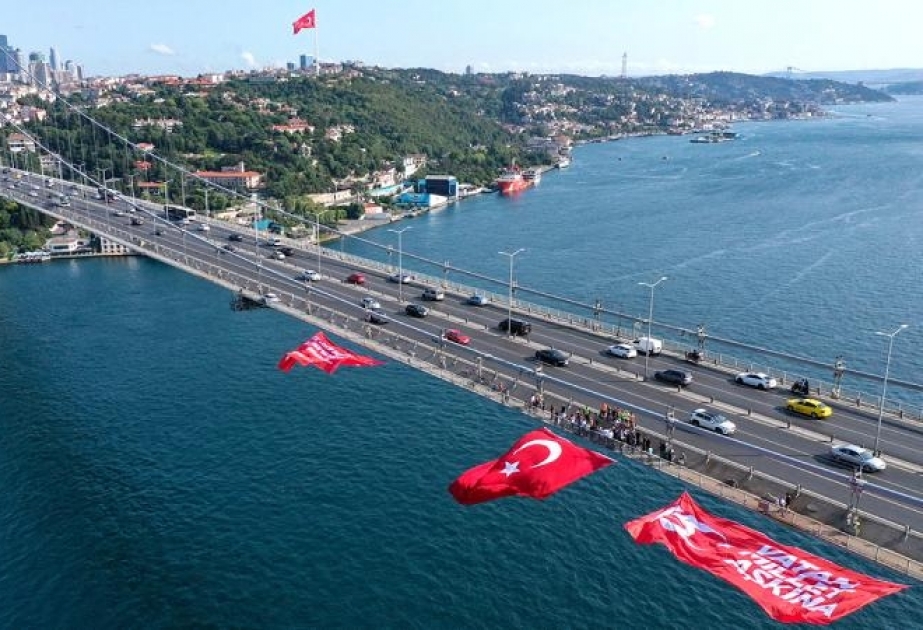 Türkiyə 15 iyul şəhidlərinin xatirəsini anır VİDEO