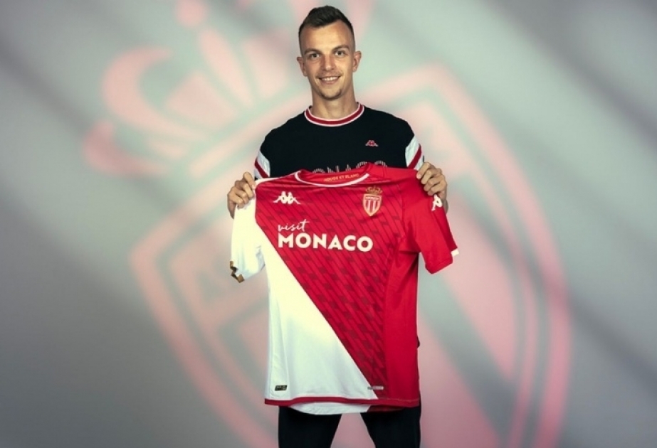 Swiss goalkeeper joins Monaco on 5-year deal