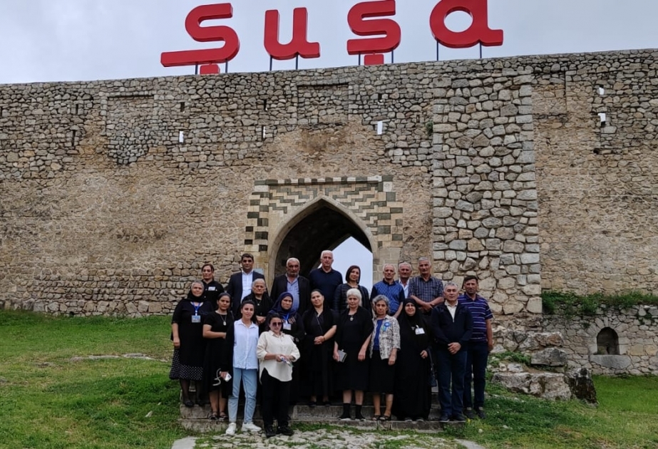 Yevlaxdan olan şəhid ailələrinin üzvləri Şuşaya səfər ediblər