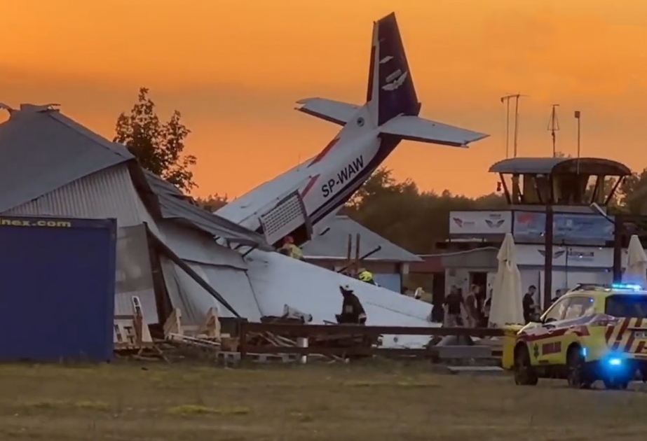 Poland: Plane crash at Chrcynno hangar kills five and injures seven