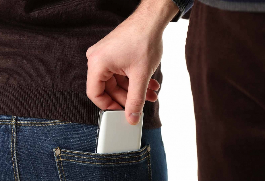 Bakıda quldurluq yolu ilə telefon əldə edən şəxs saxlanıldı