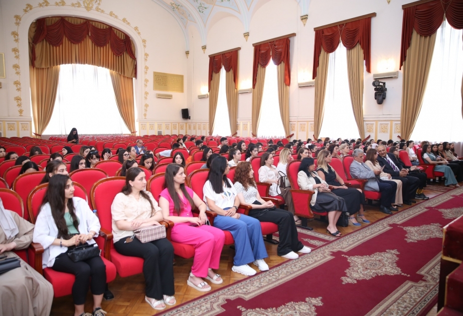 “Code for future” layihəsi çərçivəsində “Alqoritmika” tədris proqramının bağlanış mərasimi olub