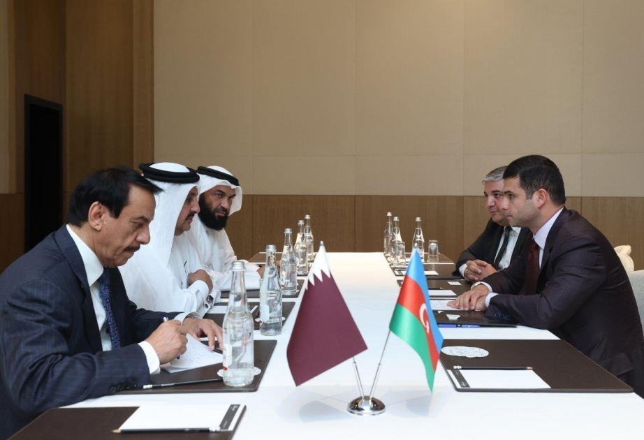 Se discute la cooperación dentro del Consejo Empresarial Conjunto Azerbaiyán-Qatar