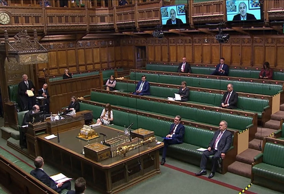 Парламент Британии принял законопроект о нелегальной миграции