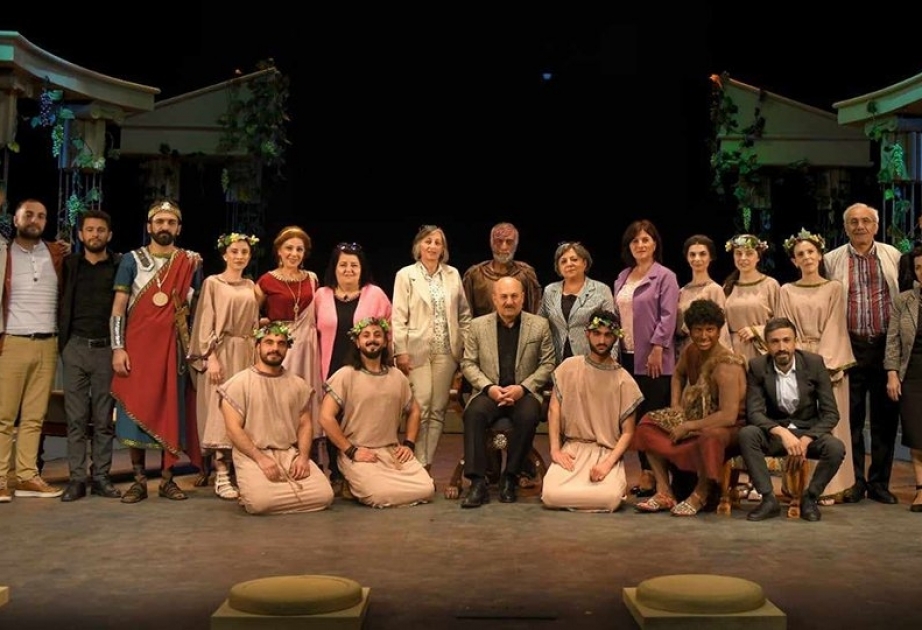 Şəki Teatrı mövsümü “Hekayəti-xırs-quldurbasan” komediyası əsasında eyniadlı tamaşa ilə başa vuracaq