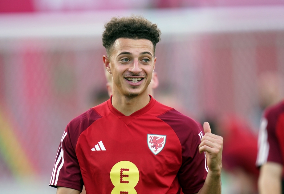 Leeds United complete Ethan Ampadu signing from Chelsea