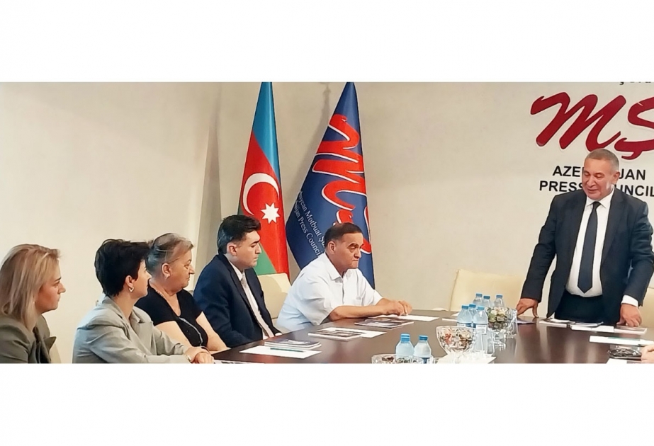 Mərhum jurnalist Şakir Yaqubovun “Yaddaşa son səyahət” kitabının təqdimat mərasimi olub