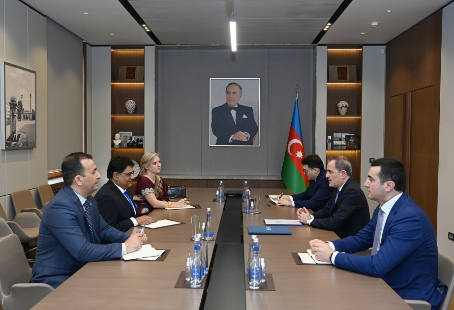 Nazir Ceyhun Bayramov FAO-nun Azərbaycanda yeni təyin olunmuş nümayəndəsi ilə görüşüb