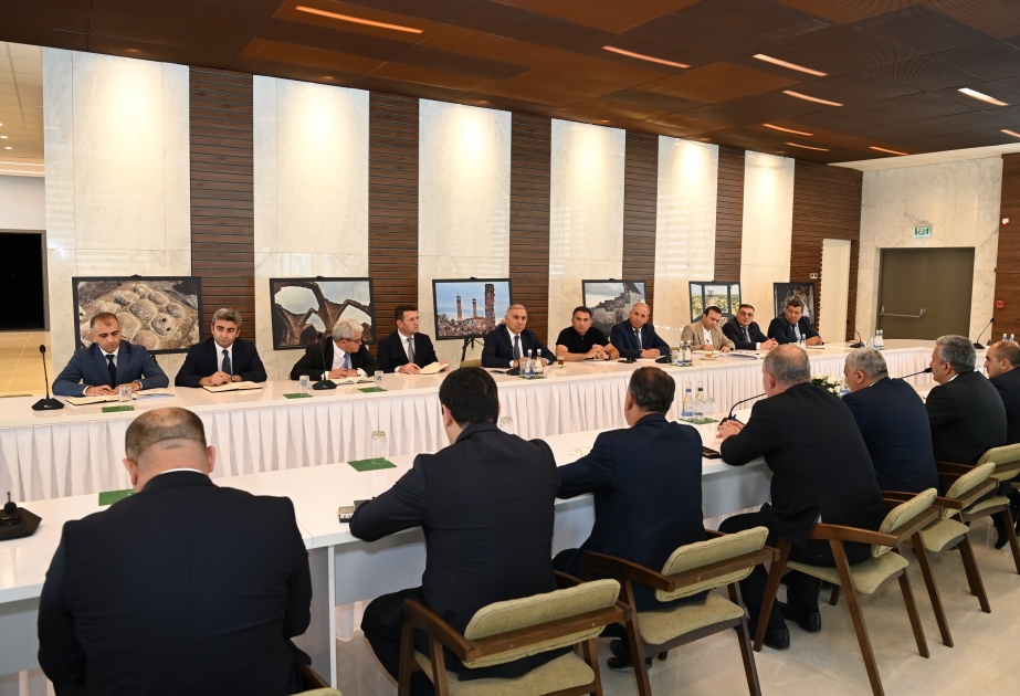 “Azərişıq” ASC-nin sədri Ağdamda vətəndaşları qəbul edib