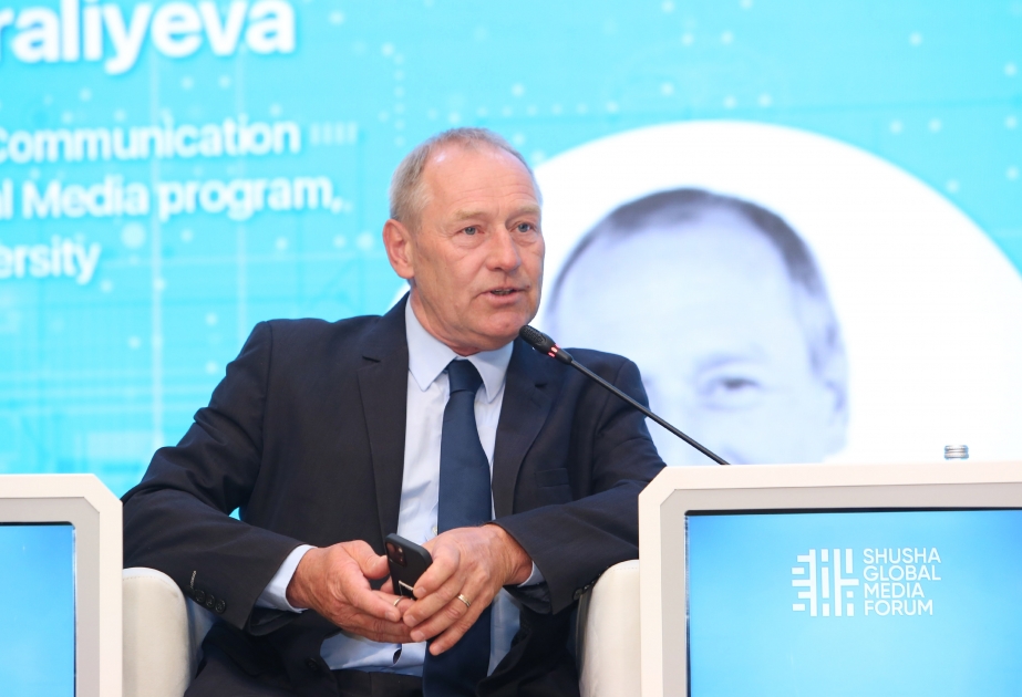 “DigiTips“ şirkətinin təsisçisi: Sosial şəbəkə hesablarında aktiv olmalıyıq
