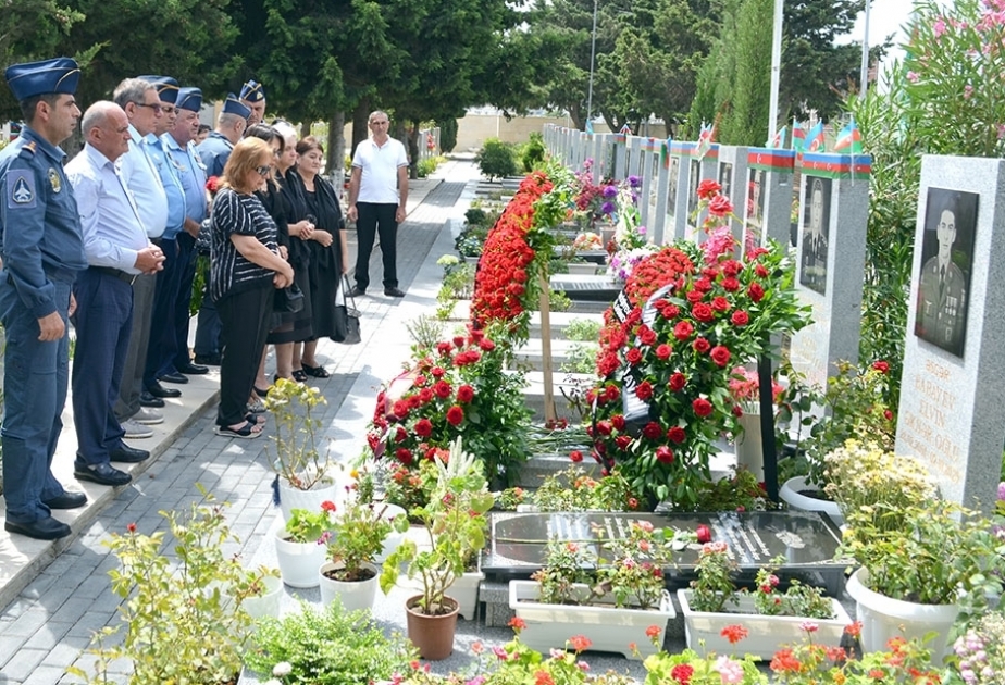 Посещена могила военного пилота, шехида Рашада Атакишиева