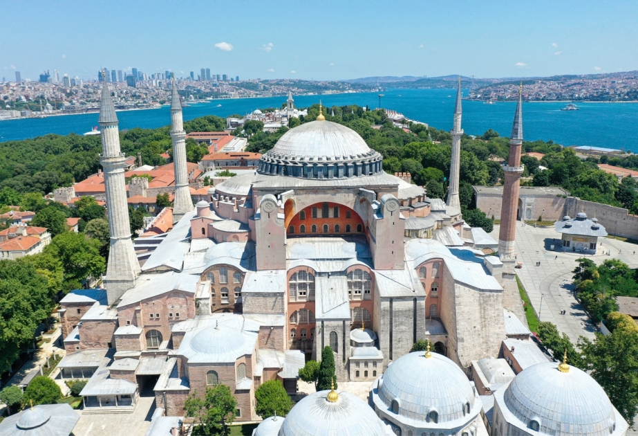 Türkiyədə Ayasofya məscidinin yenidən ibadətə açılmasının üçüncü ildönümü qeyd olunur