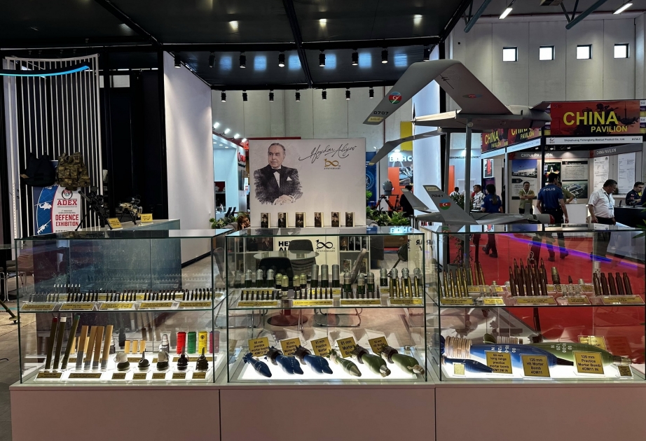 Azerbaiyán exhibe sus productos de defensa en la Feria Internacional de la Industria de Defensa IDEF-2023