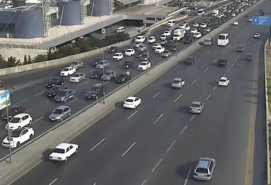 Bakıda hazırda sıxlıq müşahidə edilən yollar