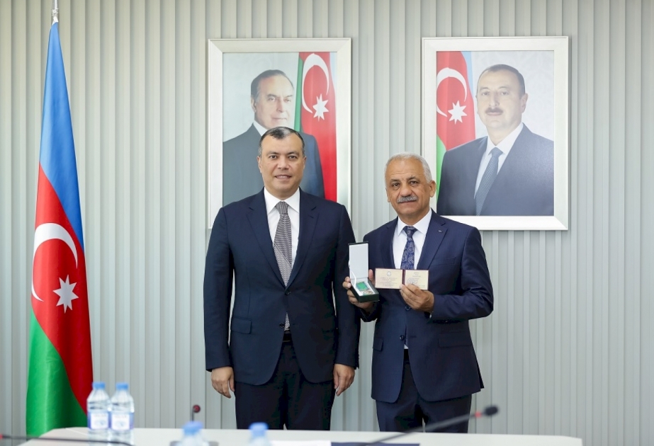 ƏƏSMN-ın əməkdaşlarına medal və vəsiqələr təqdim olunub