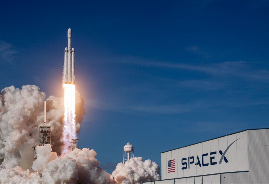 SpaceX за минуту до старта отменила запуск самого тяжелого спутника в мире