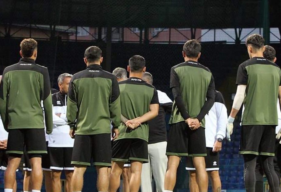 “Neftçi” rəhbərliyi futbolçularla görüşüb