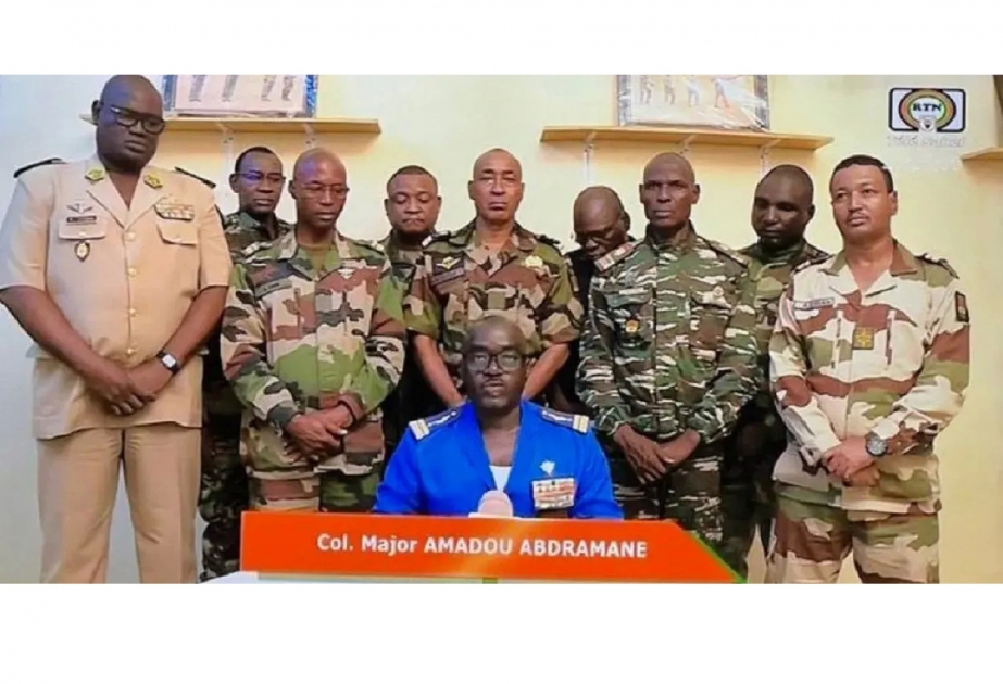 Nigerdə hərbçilər prezidenti vəzifədən kənarlaşdırıb və sərhədləri bağlayıblar
